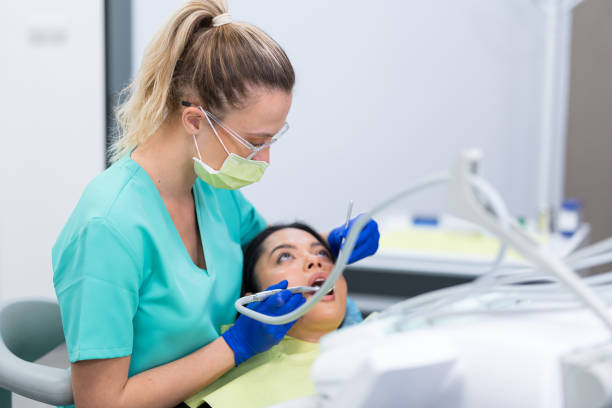 Best Emergency Tooth Extraction  in Deerwood, TX